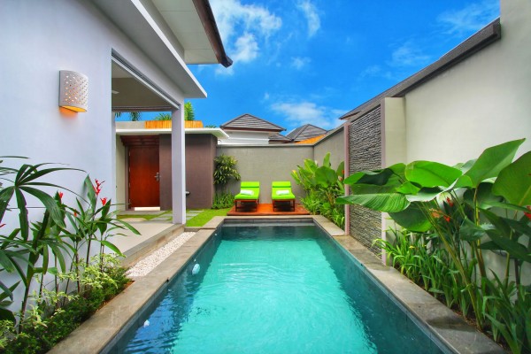 private pool in front of your room
